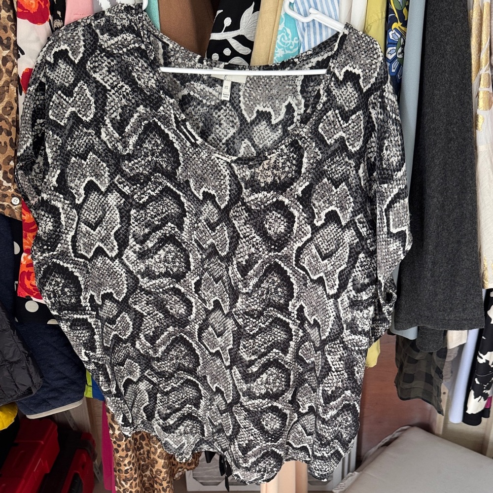 Joie Black and Gray Snake Print Top